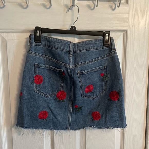 Rose Jean Skirt - Picture 3 of 4
